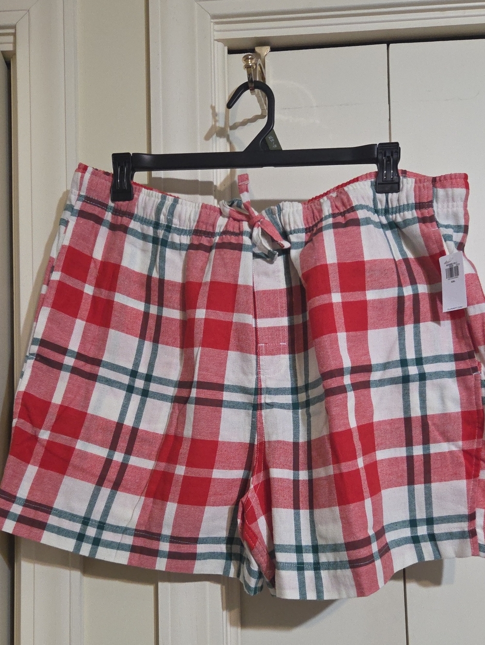 Old Navy Red and White Plaid Women’s Shorts